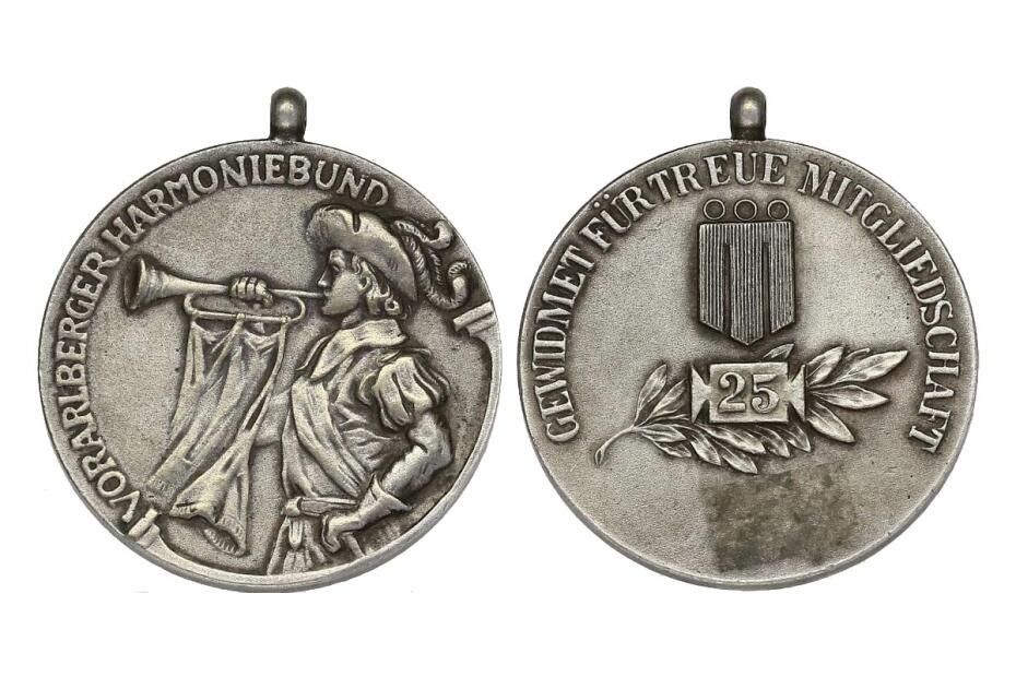 Medaille o.J. "25 Jahre Vorarlberger Harmoniebund" Rev. kl. Klebestelle, vz+