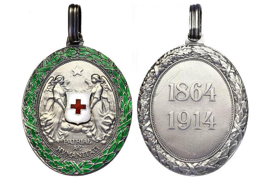 Österreich Ag-Medaille o.J. (1864 - 1914) Franz Joseph (1848 - 1916) Rotes Kreuz Orden Rev. kl. Kratzer, unc.