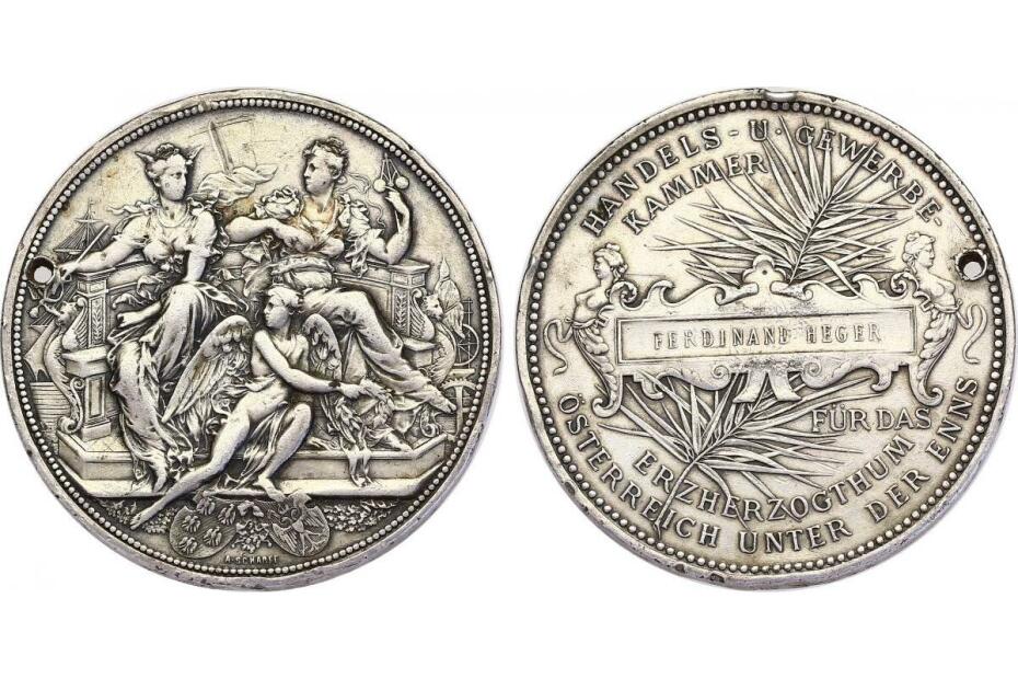 Ag-Medaille o.J. (um 1900) "Handels- & Gewerbekammer" (55mm, 64g)  ss, gelocht, R